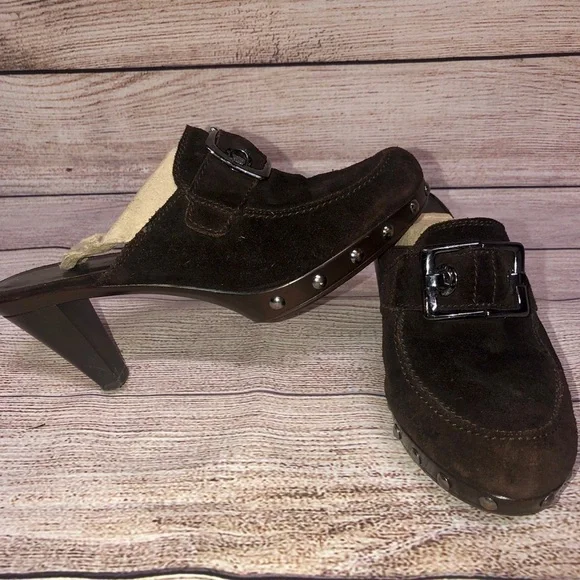 Stuart Weitzman Double Agent Cola Suede Mule - Picture 2 of 12